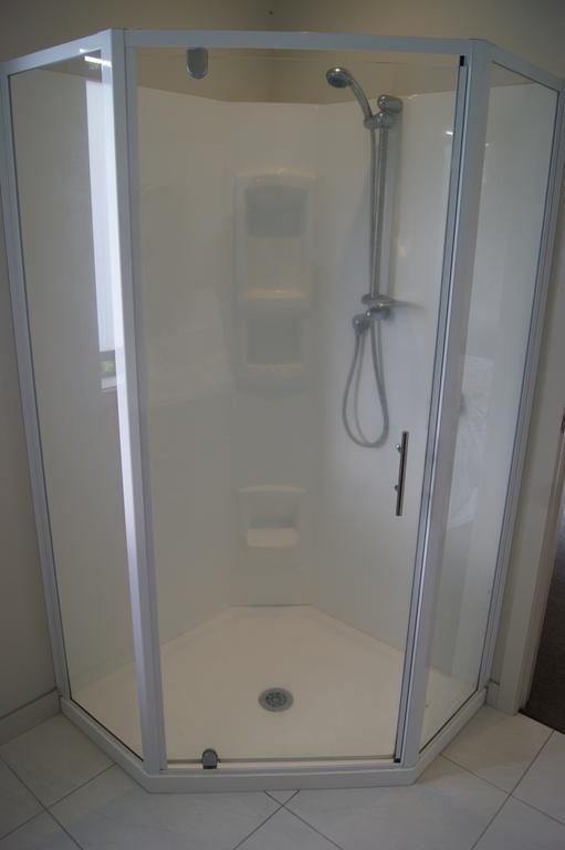 Waihi Beach Getaway-Studio, Ensuite & Private Deck Eksteriør bilde