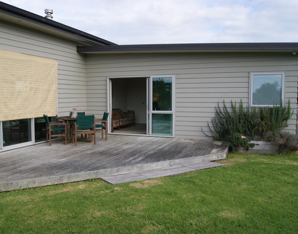 Waihi Beach Getaway-Studio, Ensuite & Private Deck Eksteriør bilde